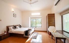 White Coco House 4Bhk