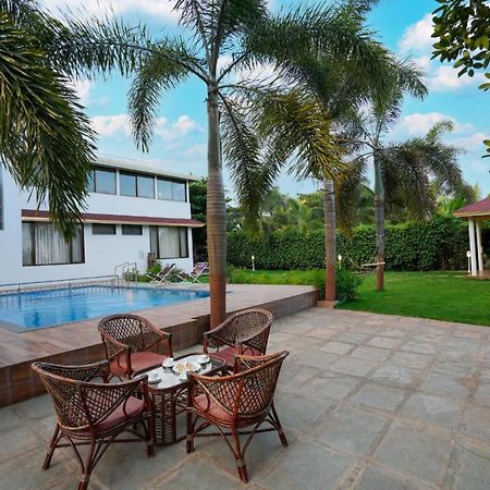 White Coco House 4Bhk Villa Nashik Exterior photo